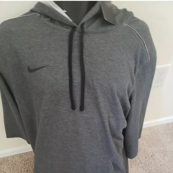 3/4 nike hoodie 3/4 nike hoodie